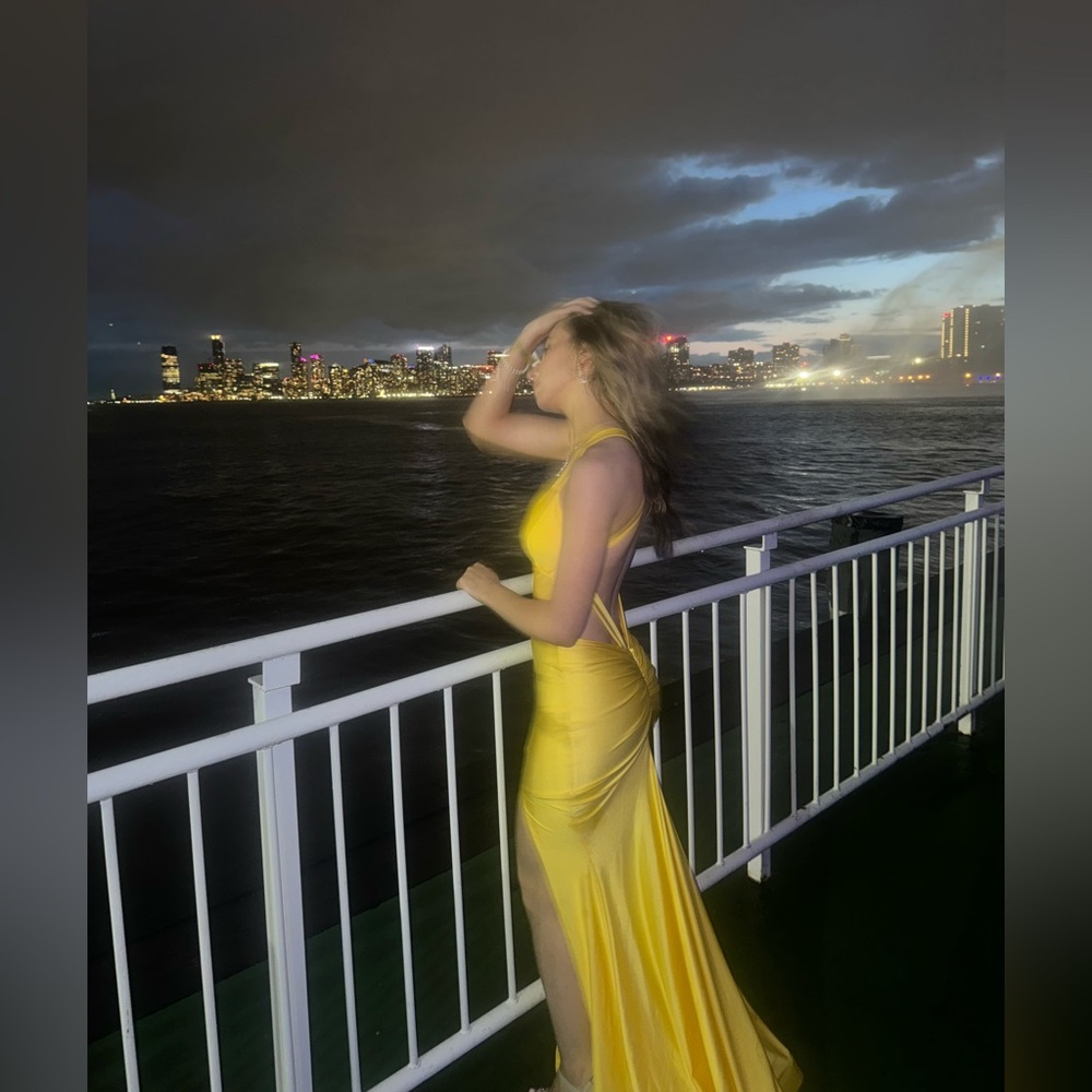 Elegant Yellow Evening Gown